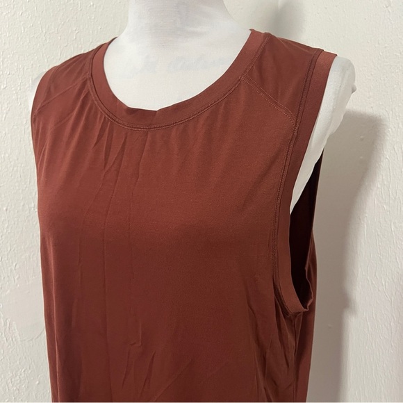 Fabletics Monet V-Back Tie Burnt Orange Sz Large Sleeveless Tank Activewear EUC - Picture 3 of 6